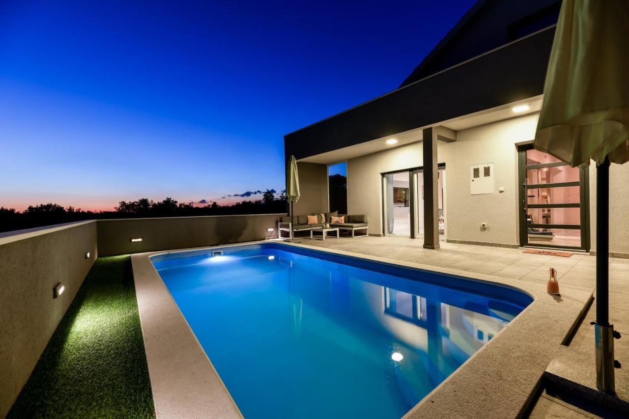 Luxurious Villa Natali Pridraga Extérieur photo
